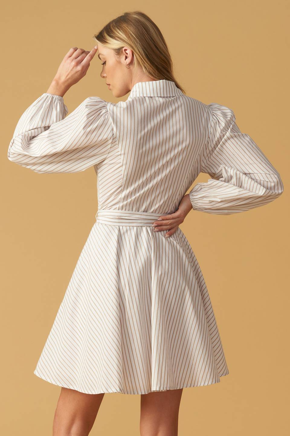 BEAUTY & STYLE WOVEN MINI DRESS Flying Tomato